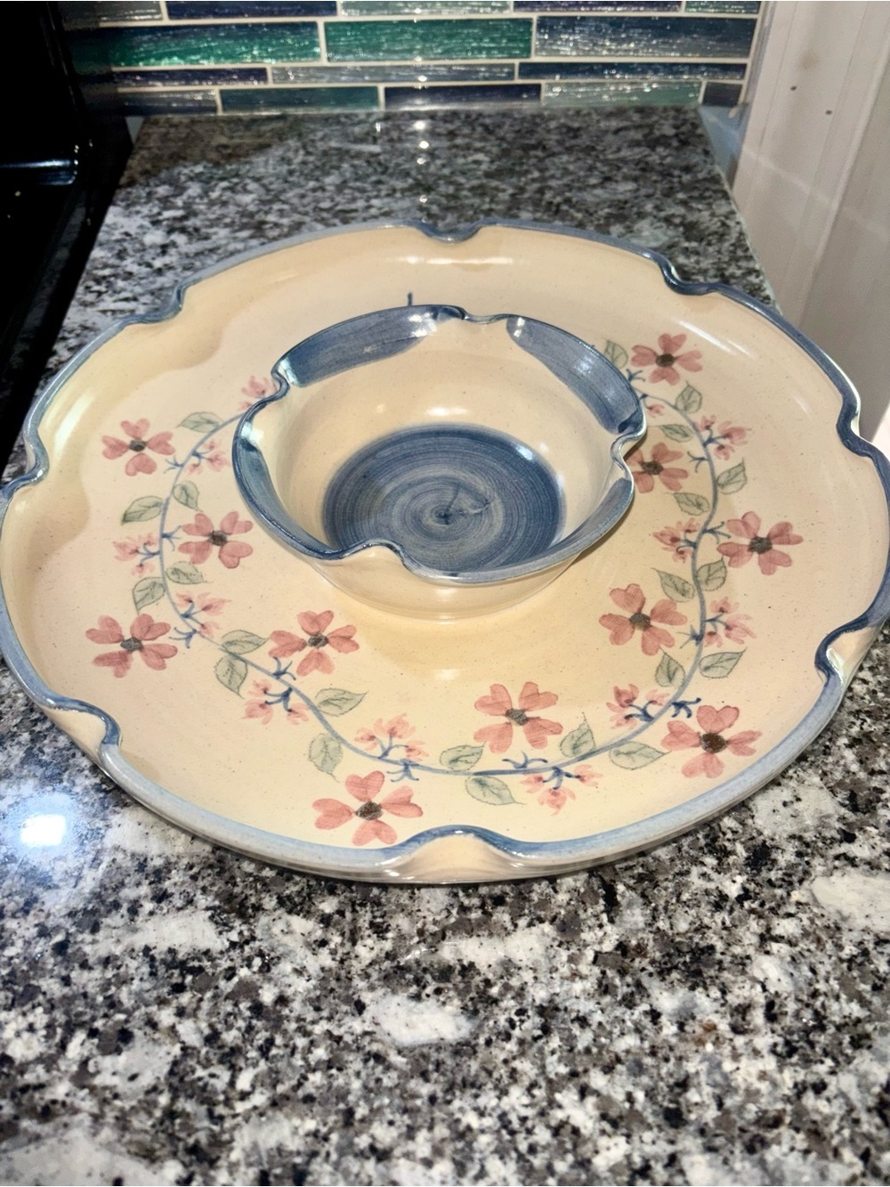 Vintage hand painted floral ceramic chips&dip serving tray - Picture 3 of 11